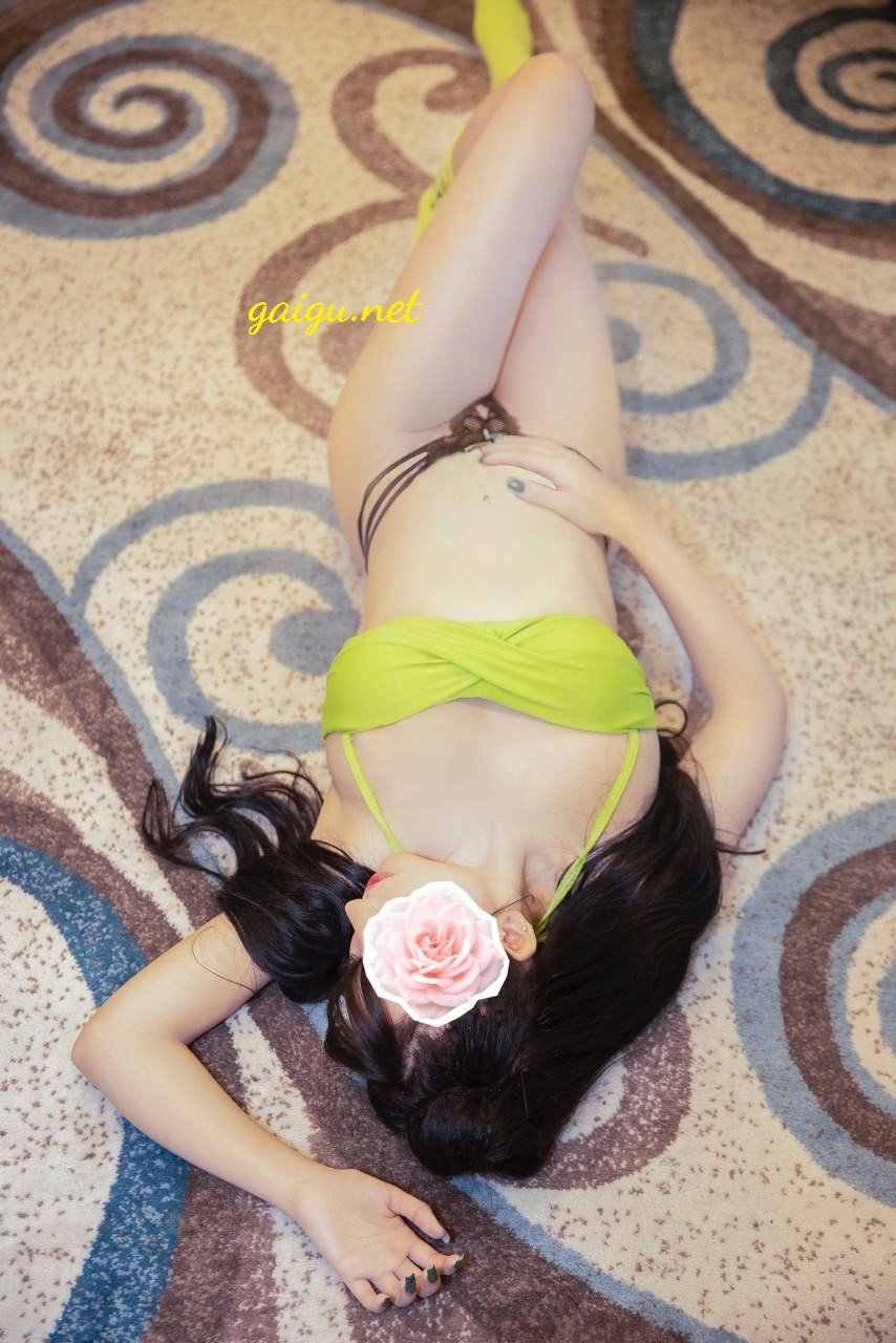 Hotgirl Trang Pháp ♥ Face Xinh Cá Tính, Body Rất Nuột